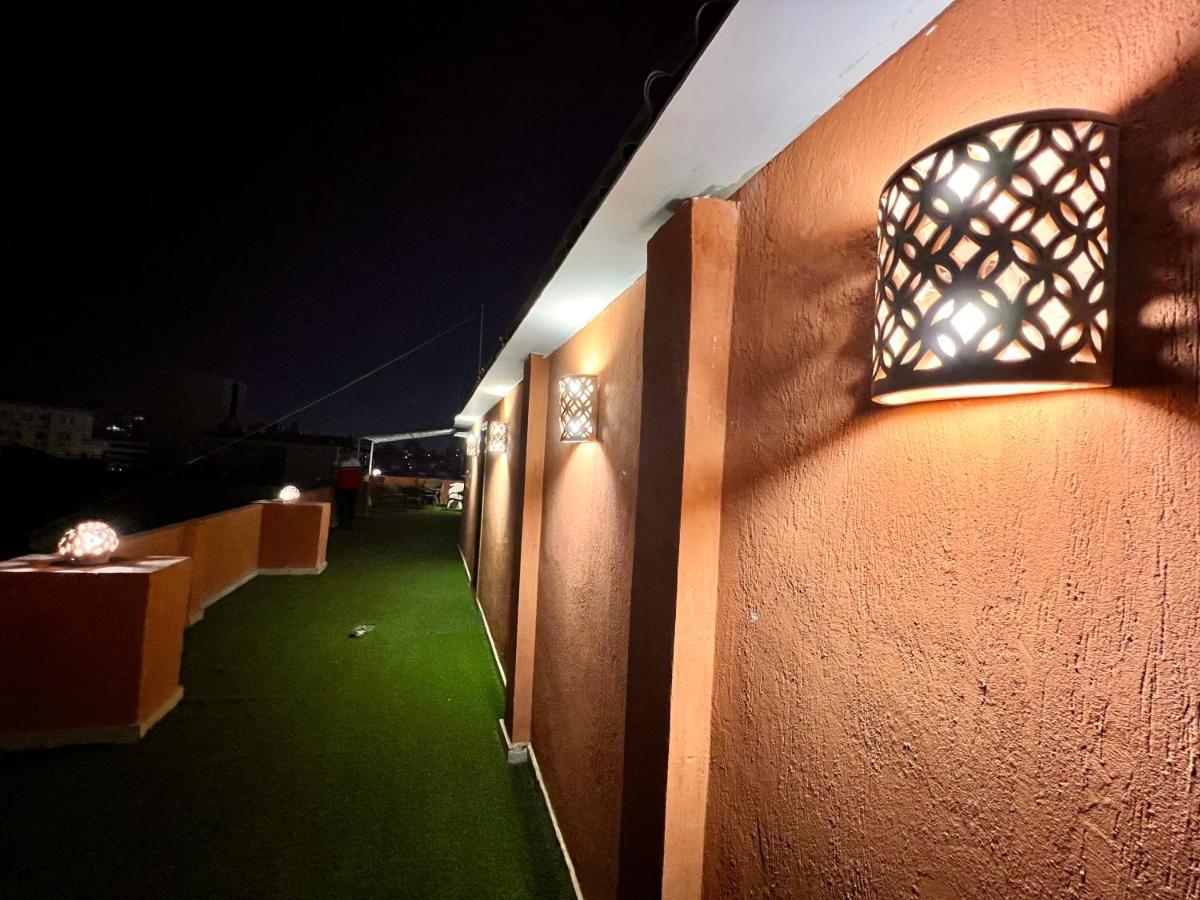 Grand Pyramids Inn Kafret el-Gabal Kültér fotó